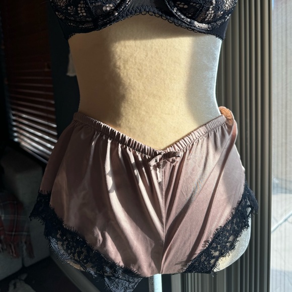 Lingerie shorts w Lace - Picture 2 of 5
